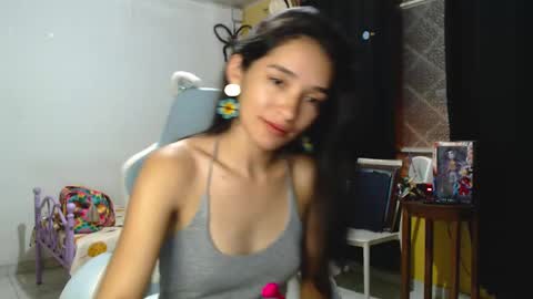 erina_1 online show from 12/17/24, 03:01