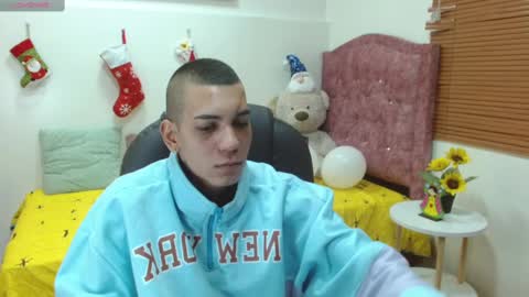 eros_oliver online show from 12/12/24, 03:35