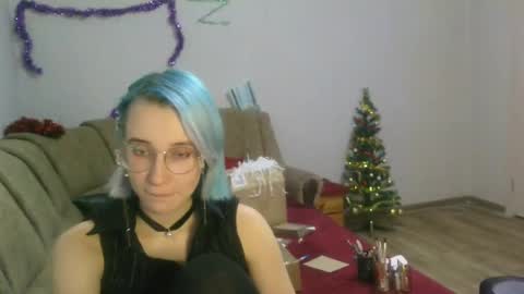 eva_forrest online show from 12/21/24, 03:50