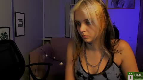 Evelin online show from 12/12/24, 11:32