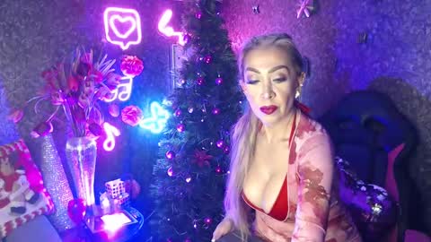 EvelynaGrey online show from 12/19/24, 04:06