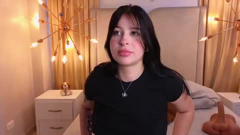 EvelynRosess online show from 01/10/25, 08:46