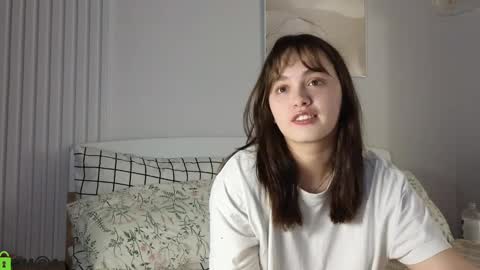 evi_woow online show from 11/20/24, 11:44