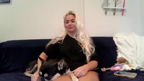 Badblondebunny online show from 11/14/24, 10:24