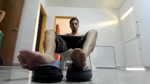 foot_master777 online show from 12/10/24, 03:36