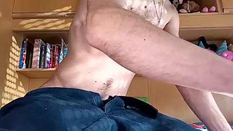 Italian men online show from 12/05/24, 02:08