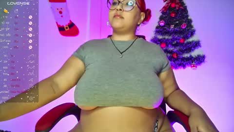 gabby_cuevas1 online show from 01/04/25, 09:32