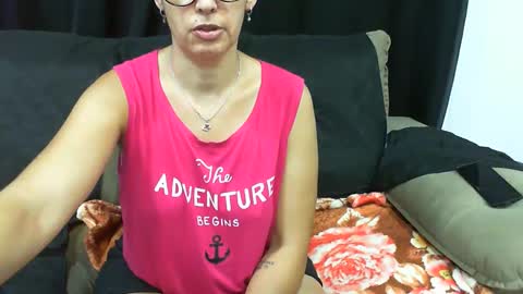 gaby  layla online show from 01/11/25, 11:31