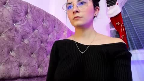 Gigi Meow online show from 01/10/25, 04:15