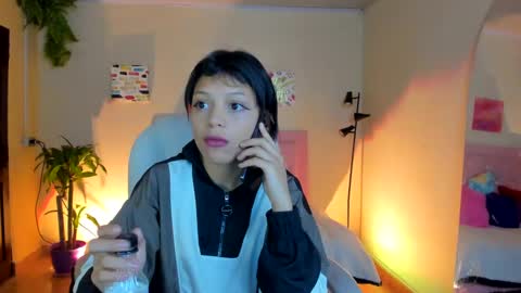 gimena_gonzales online show from 12/18/24, 11:43