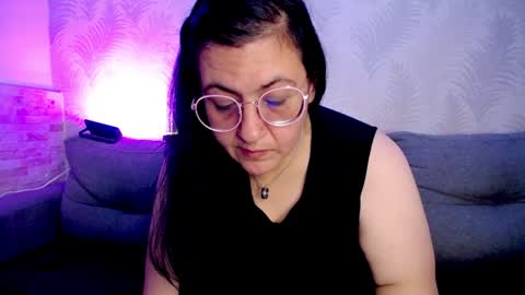 Ginny independet model online show from 11/22/24, 11:23