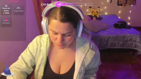 Hello Im Julieta Im 25 years old welcome to my room have fun and be happy. online show from 11/18/24, 01:16