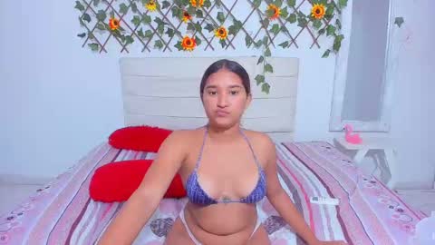 guiselle_lan online show from 12/10/24, 02:17