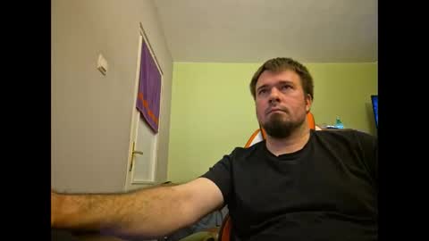 hairy_guy007 online show from 11/22/24, 10:07