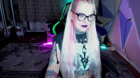 Hannah online show from 12/09/24, 01:51