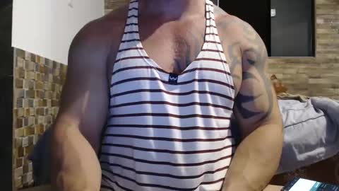 Brazilian bigdick online show from 12/28/24, 02:48