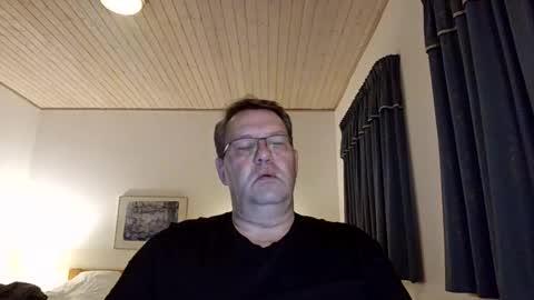 henrikrp1971 online show from 12/09/24, 11:03