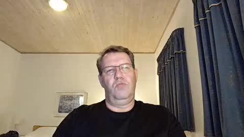 henrikrp1971 online show from 12/11/24, 12:37