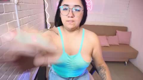 heylem_tay online show from 01/08/25, 11:52