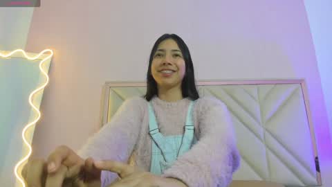 hollie_tay online show from 12/27/24, 03:20