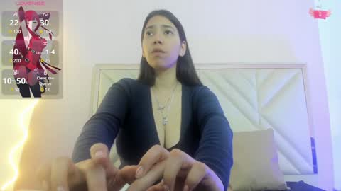 hollie_tay online show from 12/29/24, 03:17