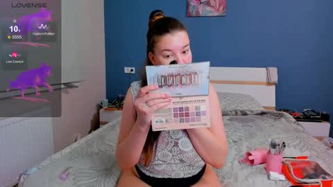 holly_llina online show from 12/02/24, 03:20