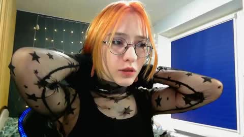 Honelints boyblonde hair AsterMIntfemboybrown hair online show from 12/26/24, 08:32