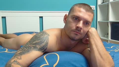 Horny Solobro 99 online show from 11/22/24, 06:01