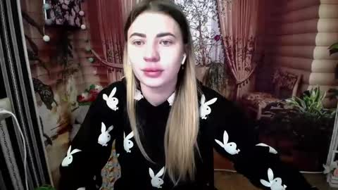 hot_leyla online show from 11/12/24, 06:32