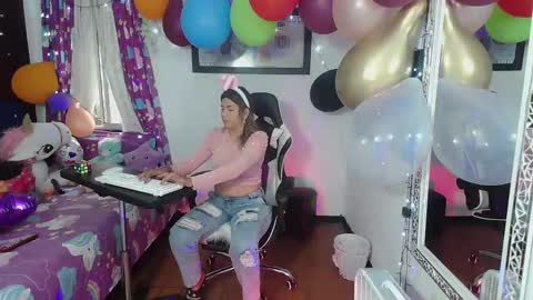 hot sexy bunny online show from 11/18/24, 01:01