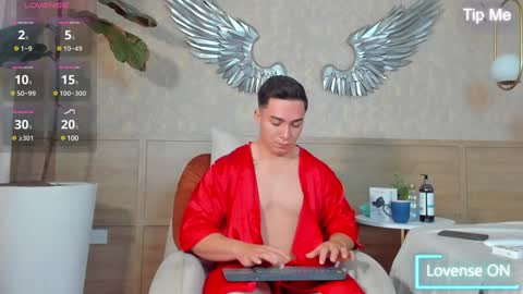 hunk_ryan online show from 11/14/24, 12:10