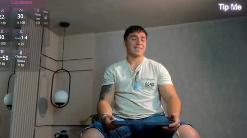 hunk_ryan online show from 11/19/24, 06:52