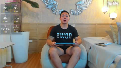 hunk_ryan online show from 12/05/24, 01:03