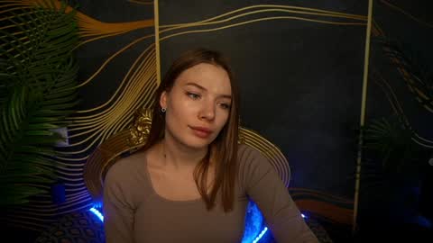 Danielle online show from 11/18/24, 02:28