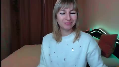 incredible_ariela online show from 11/15/24, 11:12