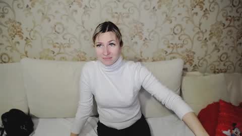 incredible_ariela online show from 12/13/24, 11:09