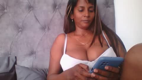 priya online show from 11/23/24, 08:34