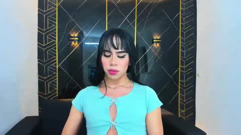 isabela_stanford online show from 11/12/24, 12:37