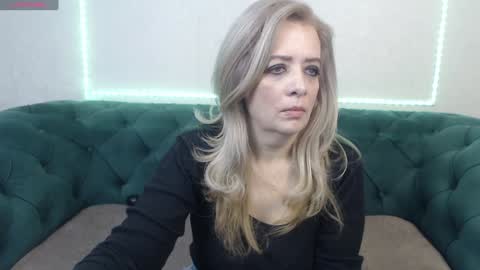 ivanacharm online show from 12/22/24, 04:27