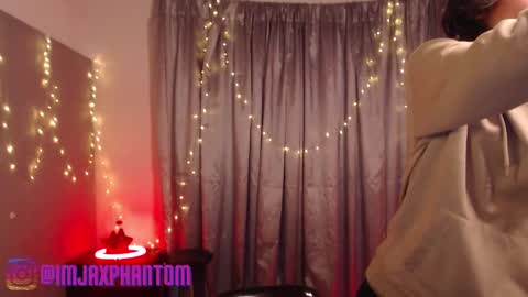 Hey im Jaxxxon check my info     online show from 11/23/24, 11:05