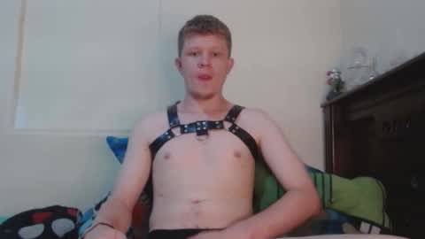 jacobvidal_69 online show from 01/06/25, 10:04