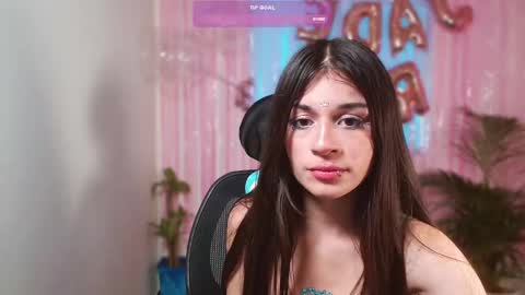 jade_rey19 online show from 11/21/24, 10:24