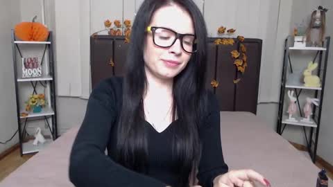 JasmineKouch online show from 11/12/24, 06:24