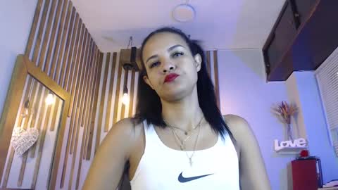 jazmin_gomezz online show from 12/17/24, 10:25