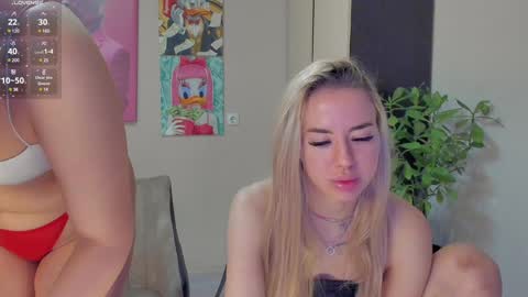 Hi hi We are brunette Jessie and blonde Betti online show from 12/07/24, 05:18