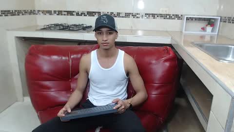 jose_sexycumm online show from 11/18/24, 07:51