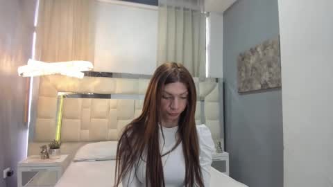 juana_valentina1 online show from 12/02/24, 06:46