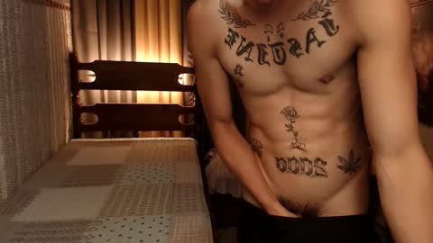 justine_hunk online show from 12/14/24, 12:32