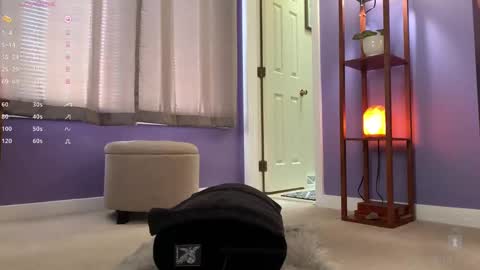 JustLillyDee online show from 12/12/24, 08:06