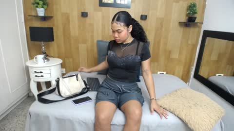 Karina Ebony online show from 11/12/24, 12:28